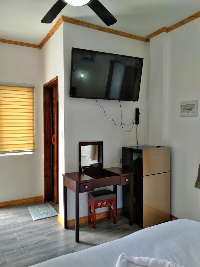 パングラオ Tequila Cove Bed & Breakfast エクステリア 写真
